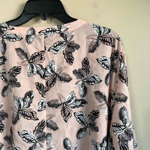 Lane Bryant size 28 long sleeve top - Picture 5 of 6